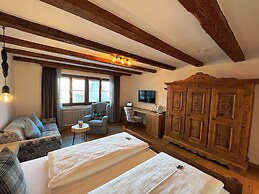 Hotel Adler