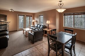 Elkwater Lake Lodge