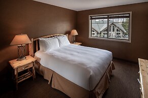 Elkwater Lake Lodge