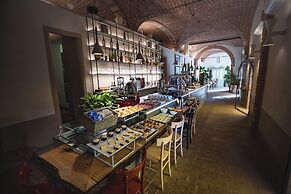 Borgo Di Colleoli Resort