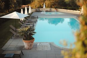 Borgo Di Colleoli Resort