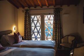 Borgo Di Colleoli Resort