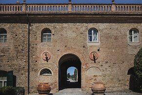 Borgo Di Colleoli Resort