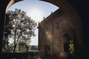Borgo Di Colleoli Resort