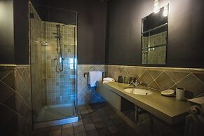 Borgo Di Colleoli Resort
