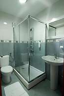 Hotel R