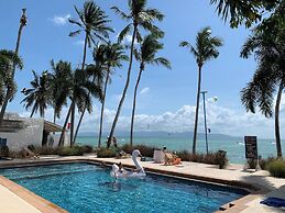 Lime & Soda Beachfront Resort