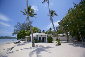 Lime & Soda Beachfront Resort