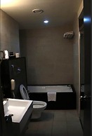 Royal Orchid Central