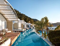 Yacht Classic Hotel - Boutique Class