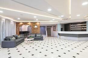Karras Hotel
