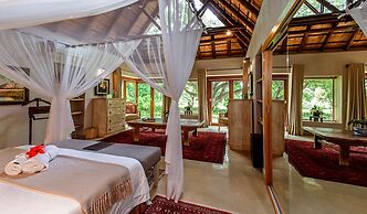 Khaya Ndlovu Safari Manor