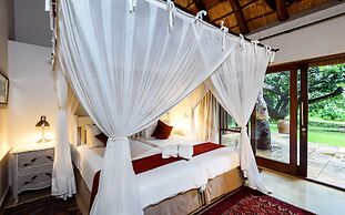 Khaya Ndlovu Safari Manor