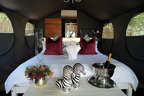 Khaya Ndlovu Safari Manor