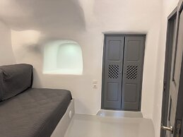 Theodora Suites - Adults Only