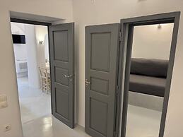 Theodora Suites - Adults Only