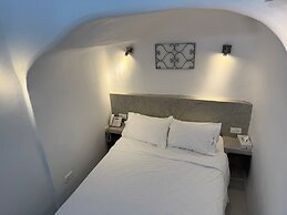 Theodora Suites - Adults Only