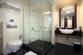 Best Western Mangga Dua Hotel and Residence
