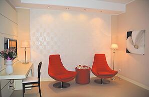 SHotel