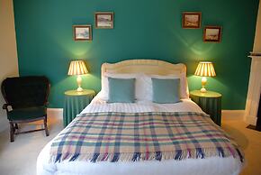 Newburgh House Bed & Breakfast