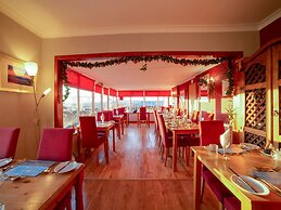Orasay Inn