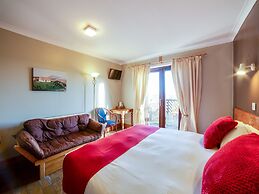 Orasay Inn