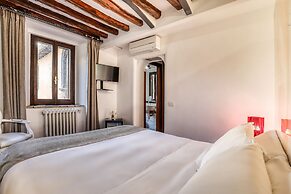Luxury Navona