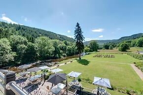 Craig-y-Dderwen Riverside Hotel