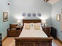 The Wayside and Whisky Barn