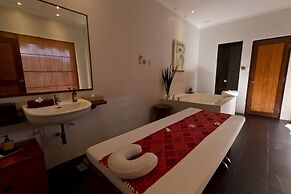 Bluewater Maribago Beach Resort