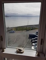The Moelwyn Hotel & Restaurant