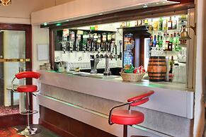 Headlands Hotel