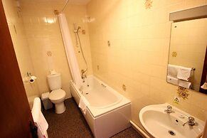 Headlands Hotel