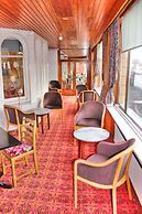 Headlands Hotel