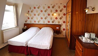 Headlands Hotel