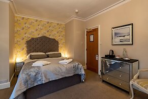 Holly Lodge Guest House
