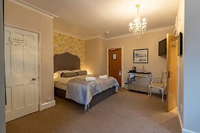 Holly Lodge Guest House