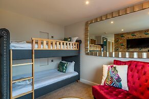 Holly Lodge Guest House