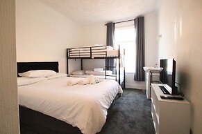 OYO Hotel 33