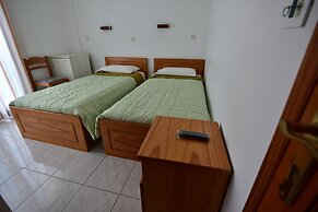 Balaskas Hotel