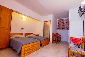 Balaskas Hotel