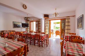 Balaskas Hotel