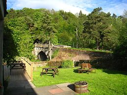 The Elks Head – Whitfield