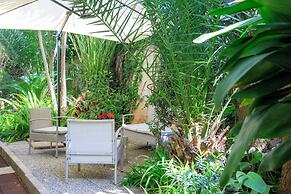 Marbela Apartments & Suites