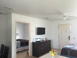 Port Isla Inn