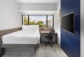 Travelodge Harbourfront