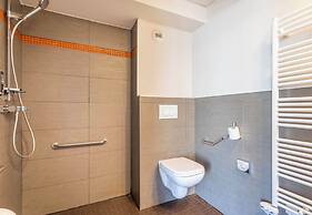 B&B HOTEL Marseille La Timone
