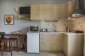Balhambra Suites - Adults Only