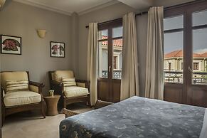 Balhambra Suites - Adults Only