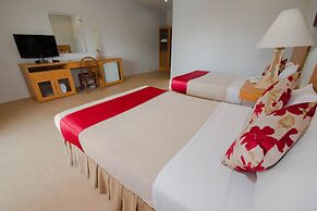 Almont Inland Resort